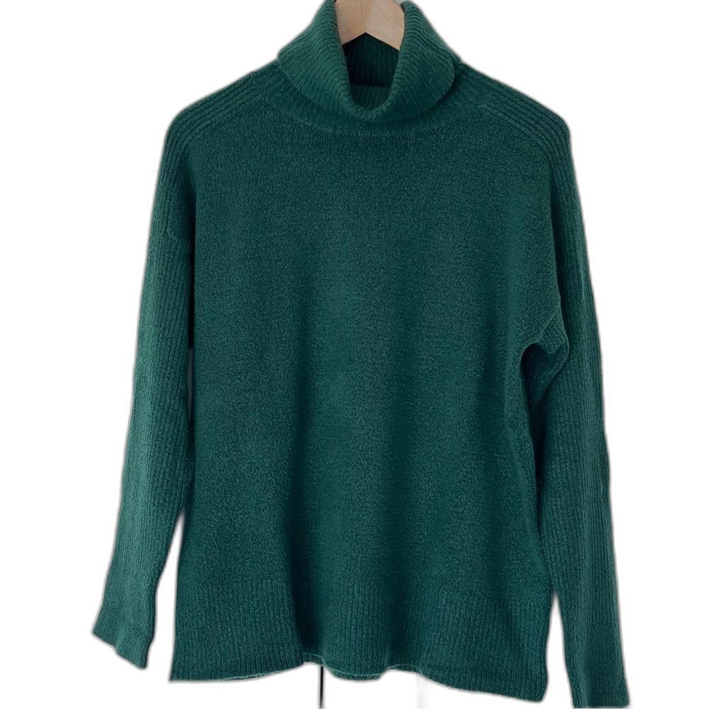 Calvin Klein Women's Soft Long Sleeve Green Turtleneck Sweater  - Size L